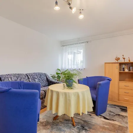 Apartment Cozy In With Garden
