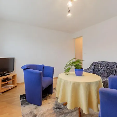 Im Ot Brusow Mit Garten