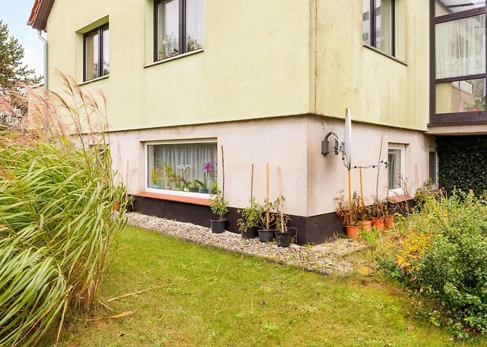 Im Ot Brusow Mit Garten